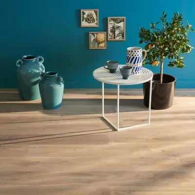 Plancher Martele Chene Massif Moliere - 20x100x600-1400 - choix rustique - realisation 01 - carresol