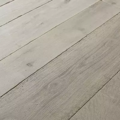 Lot - Semi-Solid French Oak...