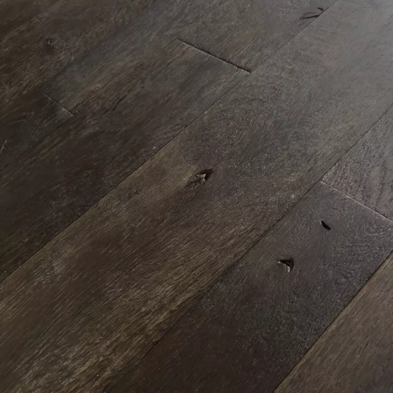 Plancher d'Altitude - vue de profil - carréSol Éditions