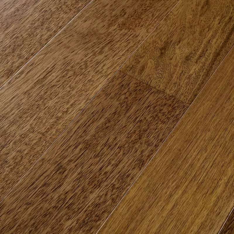 Parquet exotique contrecollé Merbau - 12/3.5x140 mm - Verni Satiné - Choix Naturel - Vue de profil - CarréSol Éditions